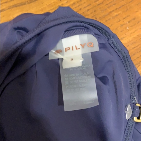 NWT $80 PILYQ‎ Atlantis Pom Pom Flutter Bandeau - Picture 3 of 3